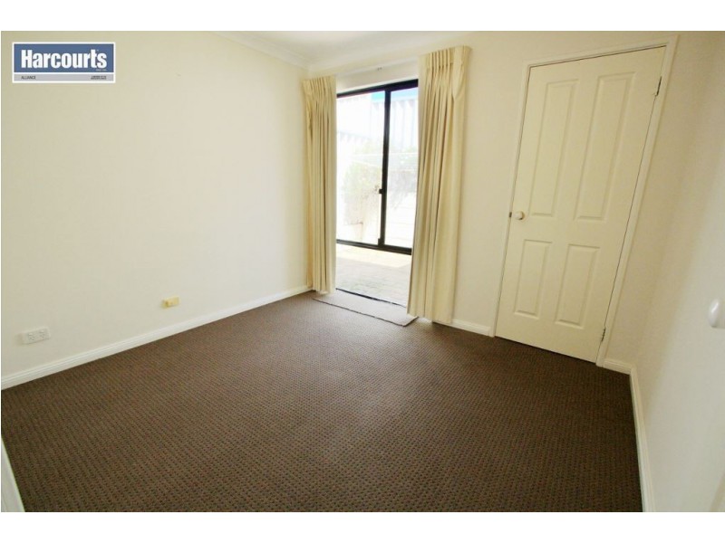 B/43 Barnes Street, Innaloo WA 6018