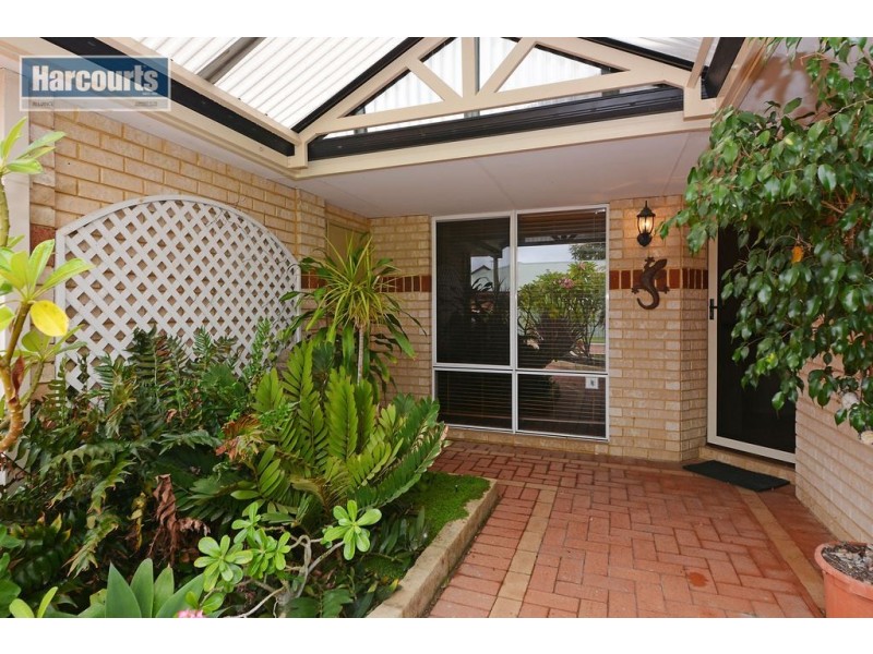 49 Camelot Grove, Carramar WA 6031