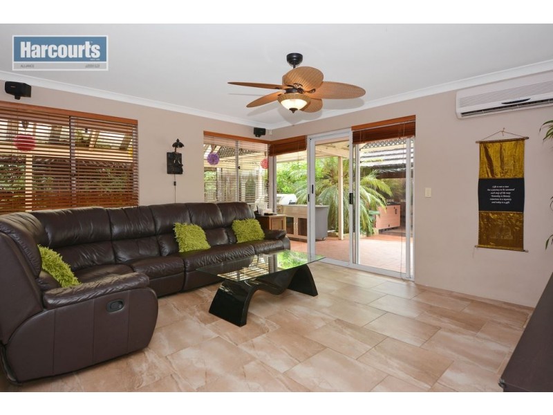 49 Camelot Grove, Carramar WA 6031