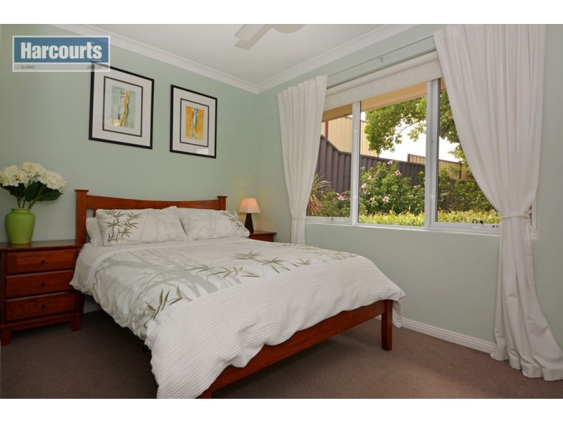 14 Shetland Rise, Kinross WA 6028