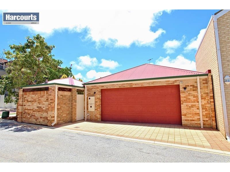 2 Fantail Pass, Joondalup WA 6027