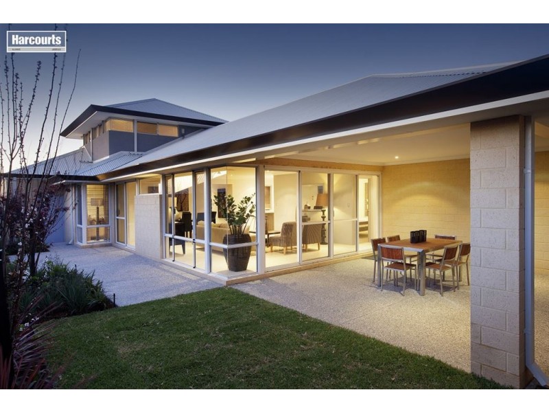 6 Saxicola Road, Banksia Grove WA 6031