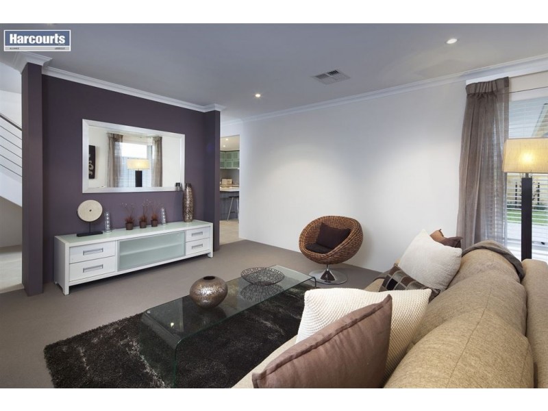 6 Saxicola Road, Banksia Grove WA 6031