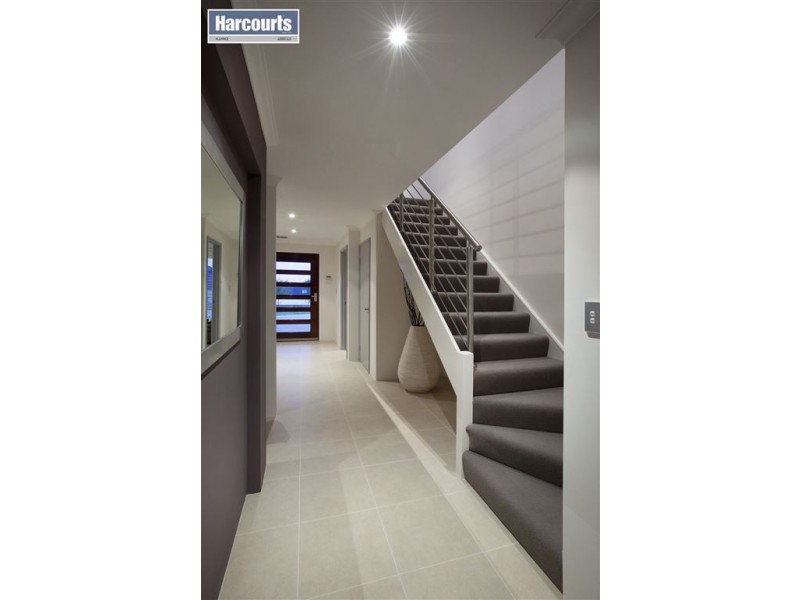 6 Saxicola Road, Banksia Grove WA 6031