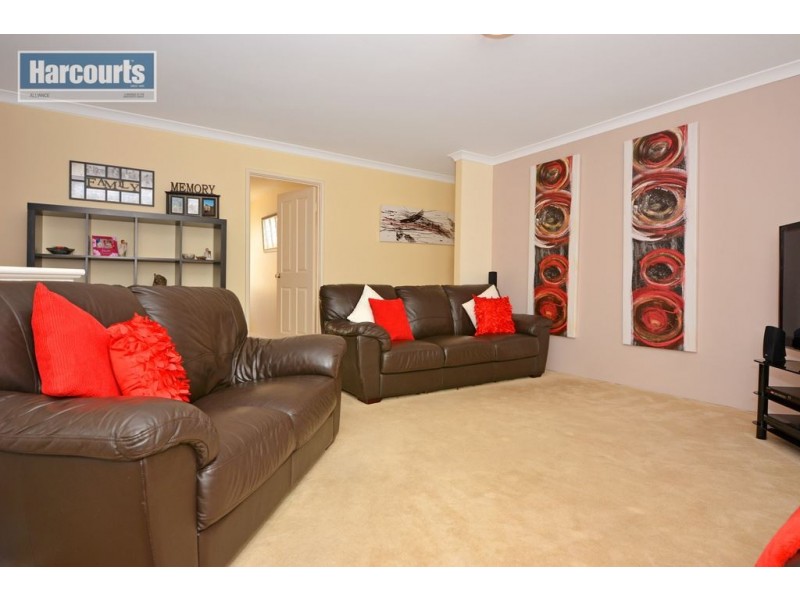 3 Bardeen Pass, Carramar WA 6031