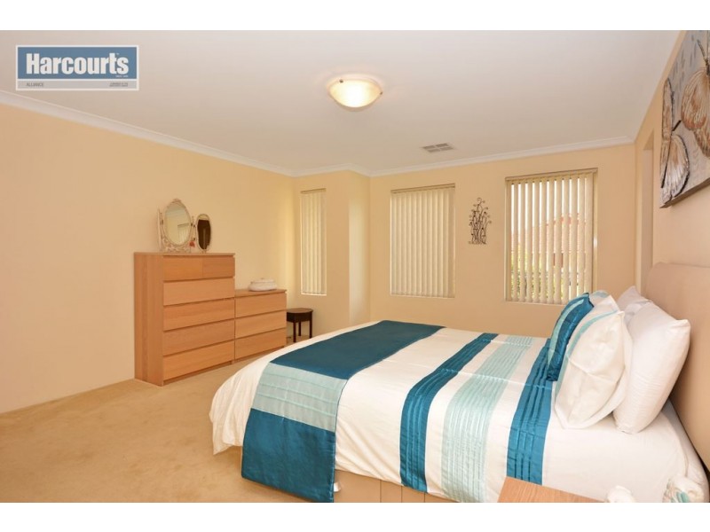 3 Bardeen Pass, Carramar WA 6031
