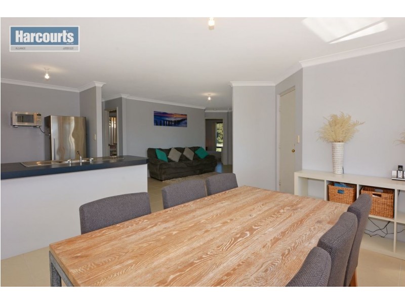 3 Grassy Way, Quinns Rocks WA 6030