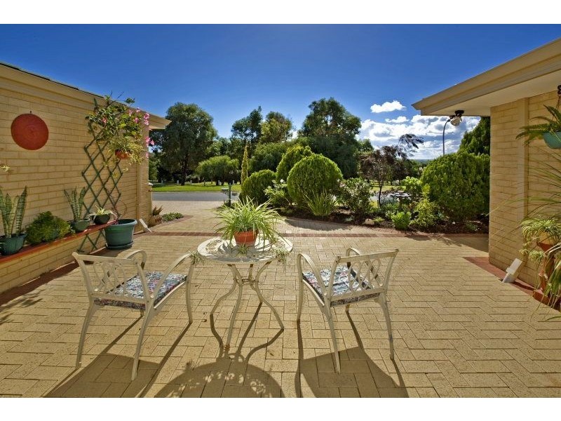 18 Ailsacraig Ramble, Kinross WA 6028