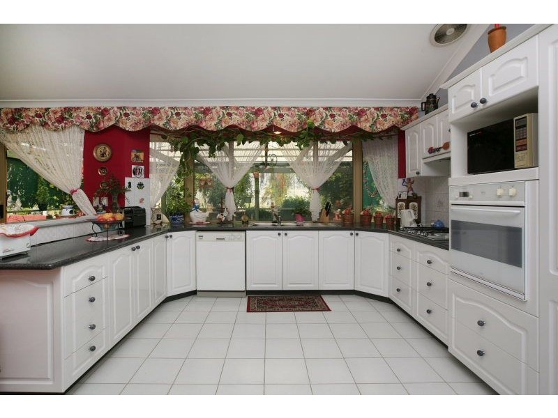 18 Ailsacraig Ramble, Kinross WA 6028