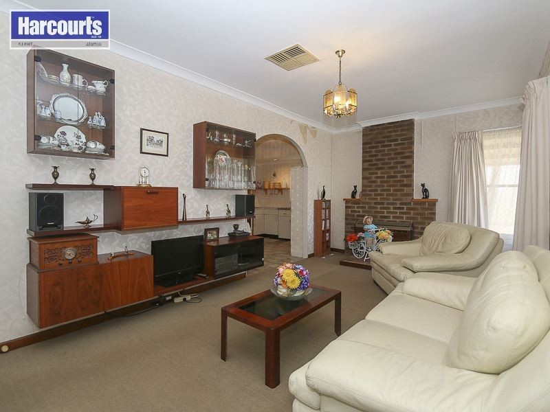 38 Birchley Crescent, Balga WA 6061