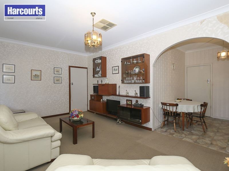 38 Birchley Crescent, Balga WA 6061