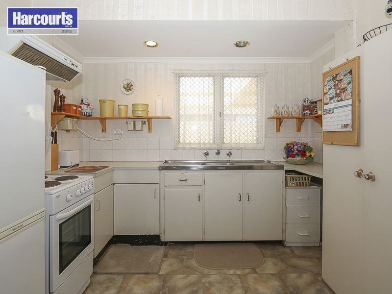 38 Birchley Crescent, Balga WA 6061