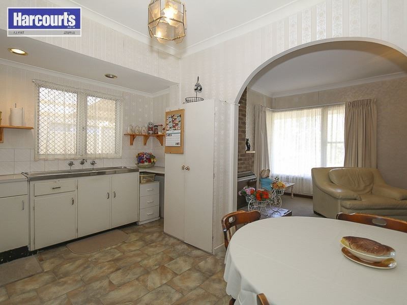 38 Birchley Crescent, Balga WA 6061