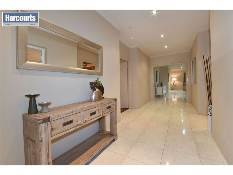 1 Beechwood Circle, Aveley WA 6069