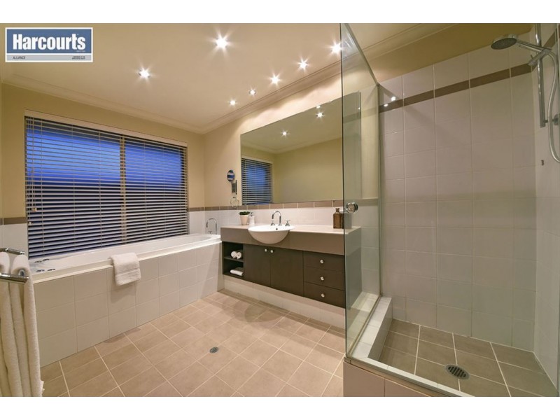 1 Beechwood Circle, Aveley WA 6069