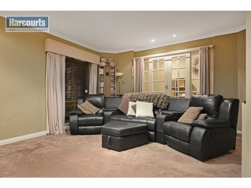 4 Ontario Crescent, Joondalup WA 6027