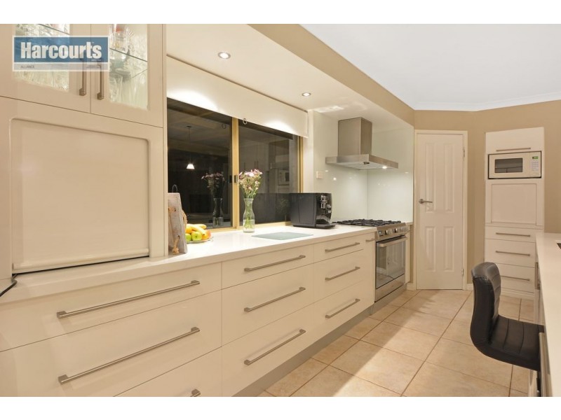 4 Ontario Crescent, Joondalup WA 6027