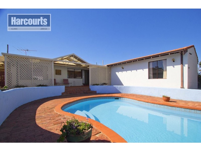 4 Greenhill Court, Kallaroo WA 6025