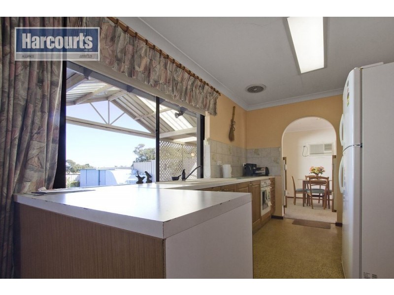 4 Greenhill Court, Kallaroo WA 6025