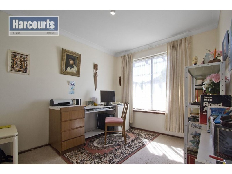 4 Greenhill Court, Kallaroo WA 6025