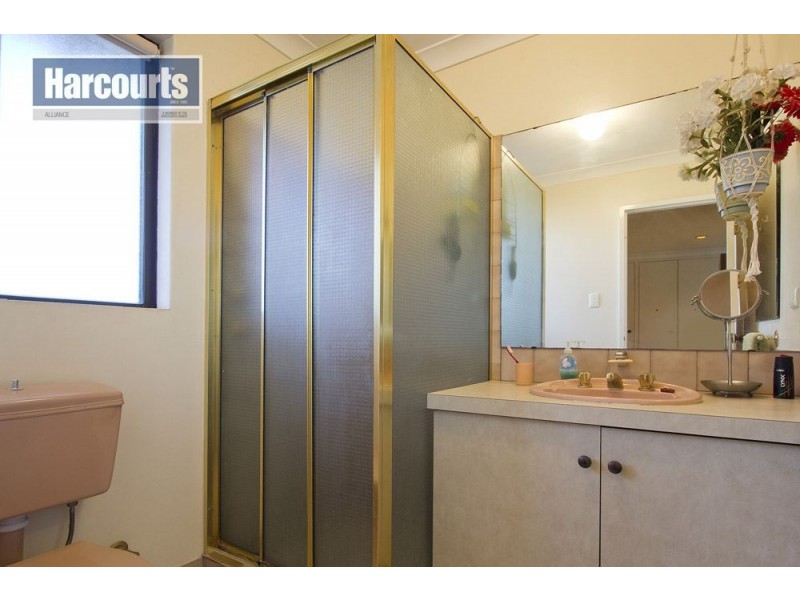 4 Greenhill Court, Kallaroo WA 6025