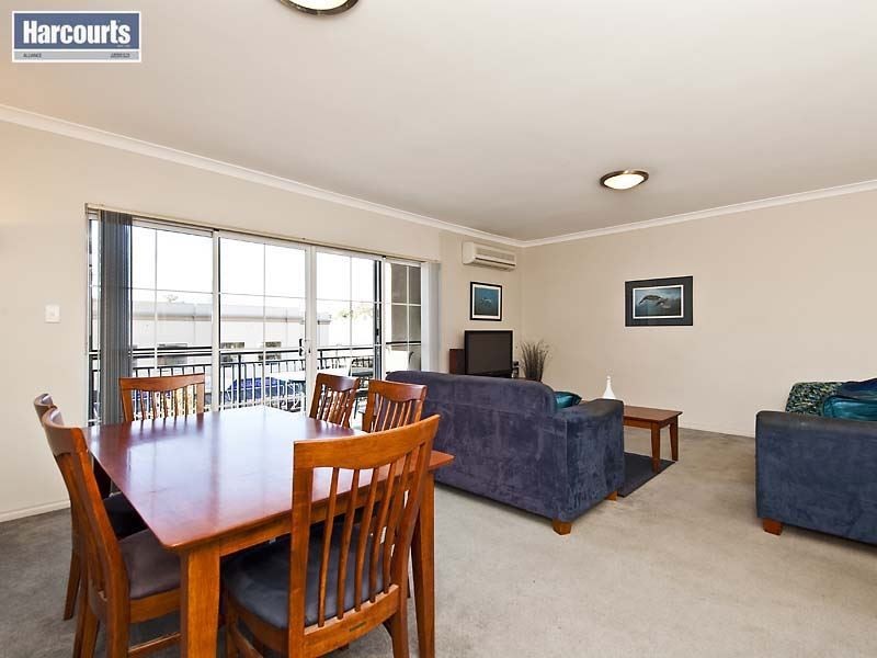 35/165 Grand Boulevard, Joondalup WA 6027