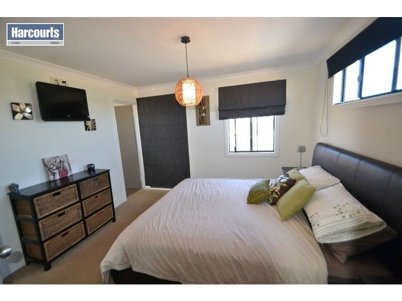 15 Chandela Loop, Currambine WA 6028