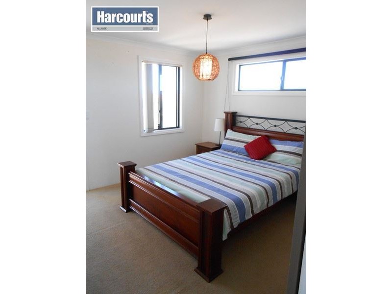 15 Chandela Loop, Currambine WA 6028