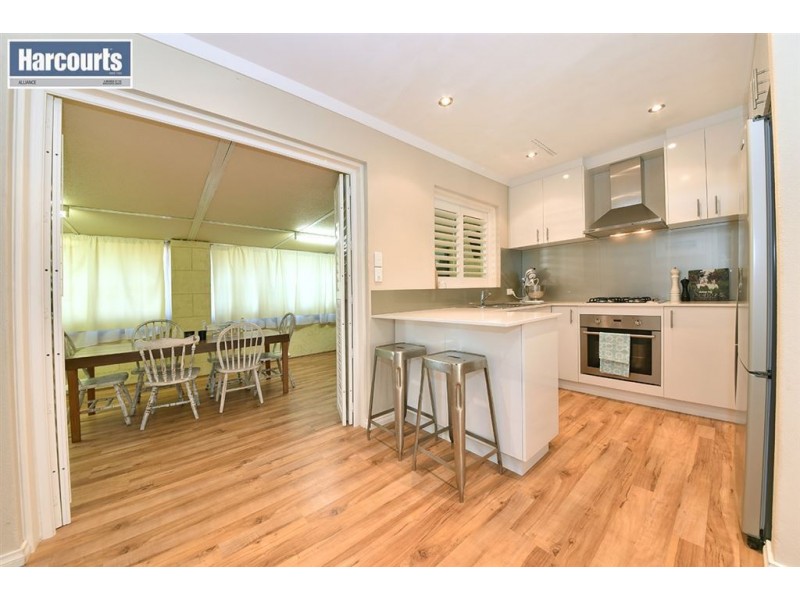 39 Macedon Place, Craigie WA 6025