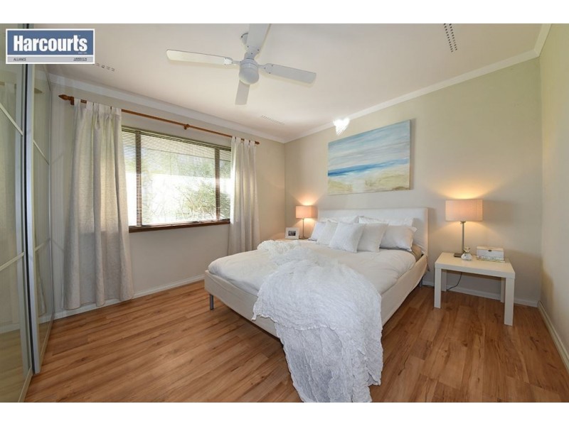 39 Macedon Place, Craigie WA 6025