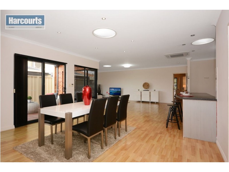 128 Lakeside Drive, Joondalup WA 6027