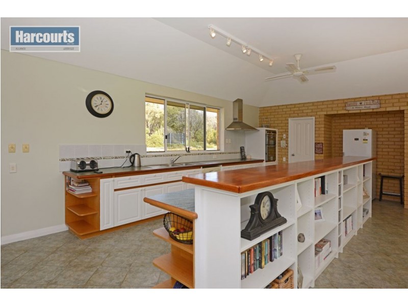 28 Simmental Grove, Lower Chittering WA 6084