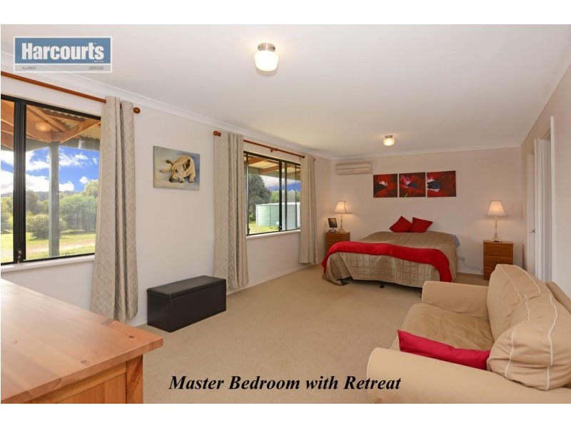 39 Sussex Bend, Lower Chittering WA 6084