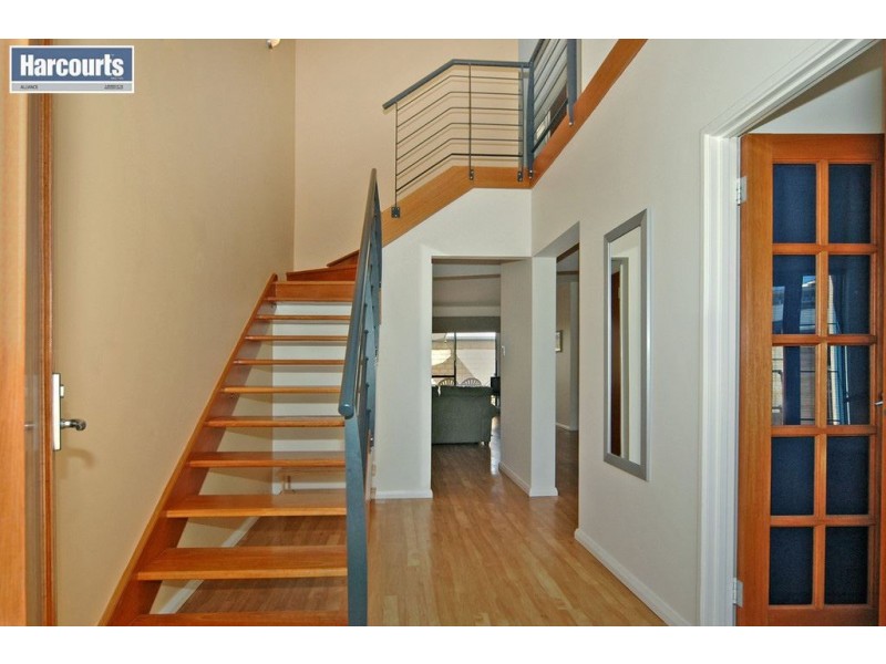 266 Lakeside Drive, Joondalup WA 6027