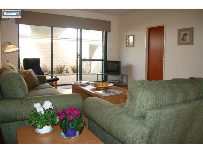 266 Lakeside Drive, Joondalup WA 6027