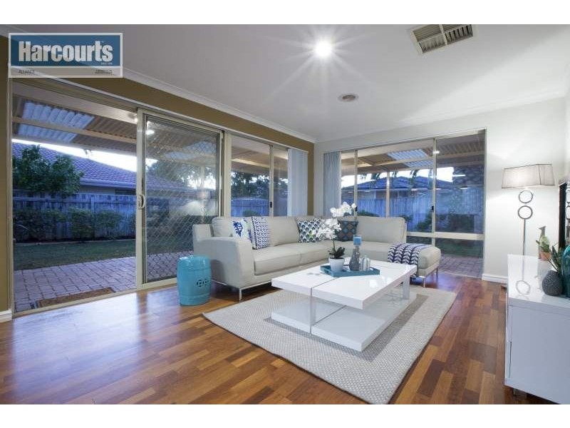 11 Caledonia Avenue, Currambine WA 6028