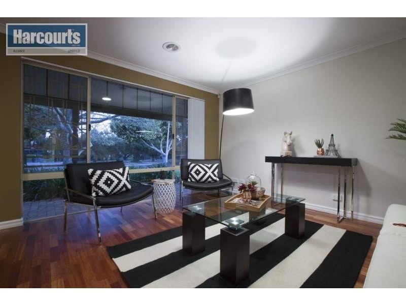 11 Caledonia Avenue, Currambine WA 6028