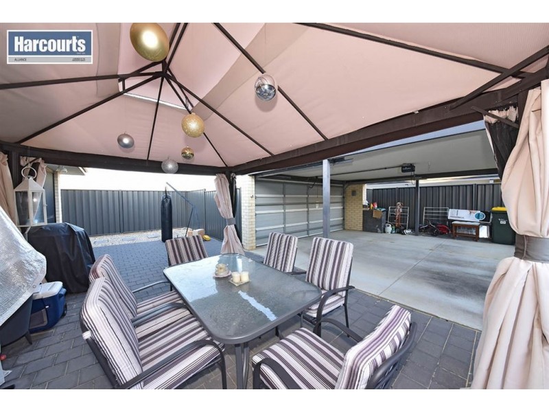 11 Woolly Road, Banksia Grove WA 6031