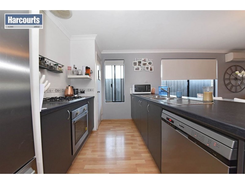 11 Woolly Road, Banksia Grove WA 6031