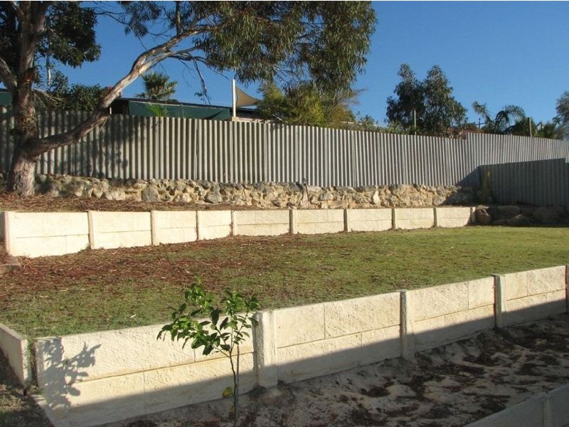 8 Wayfarer Road, Heathridge WA 6027