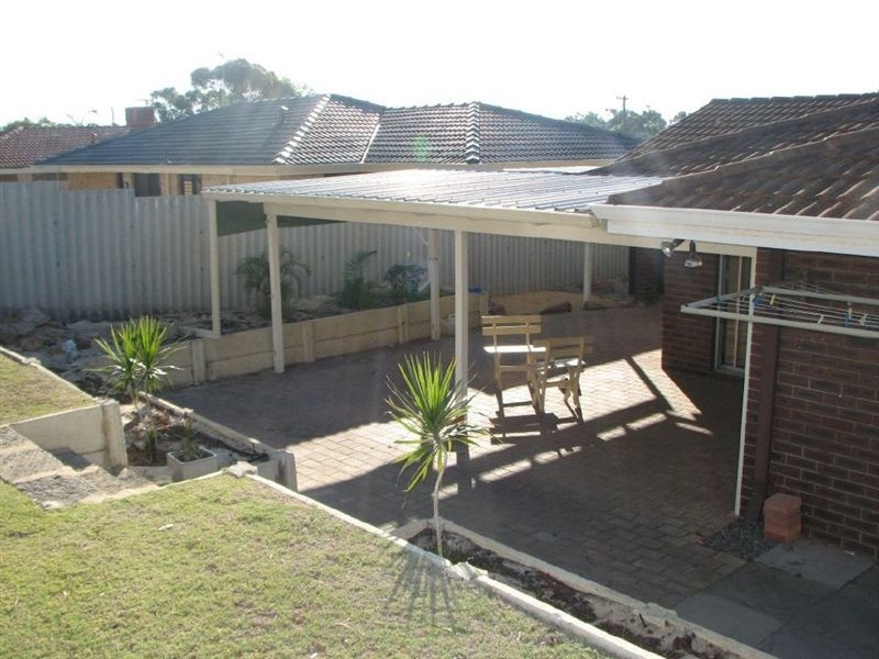 8 Wayfarer Road, Heathridge WA 6027