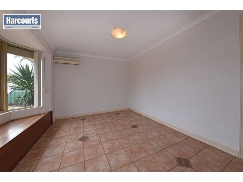 2 Meech Way, Clarkson WA 6030