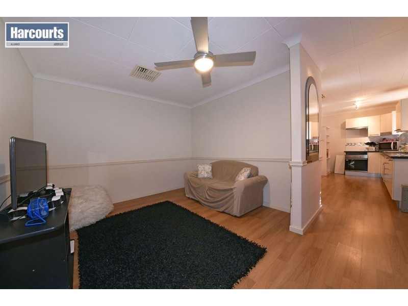 9 Rosewood Heights, Craigie WA 6025