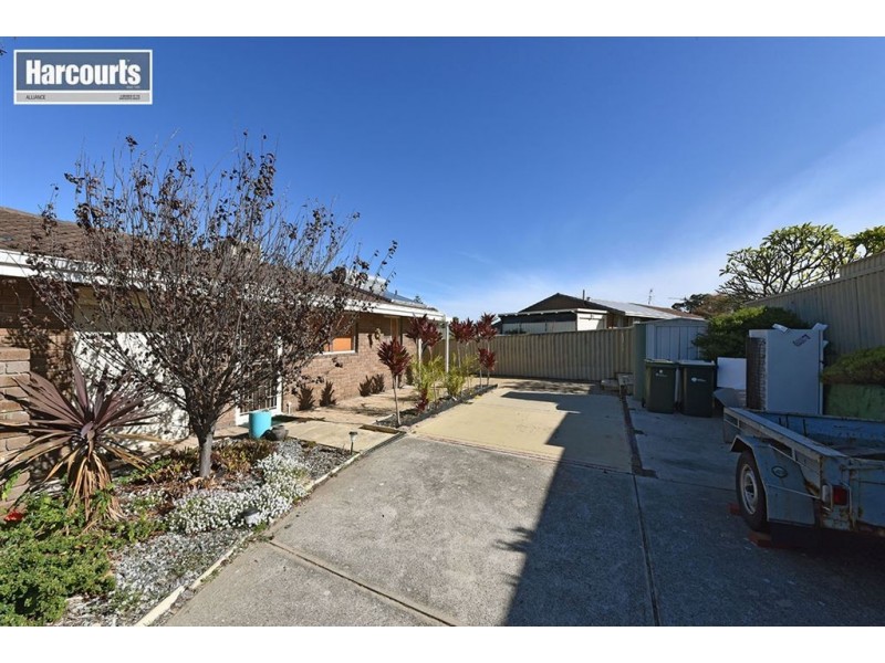 9 Rosewood Heights, Craigie WA 6025