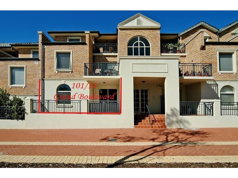 18/101 Grand Boulevard, Joondalup WA 6027