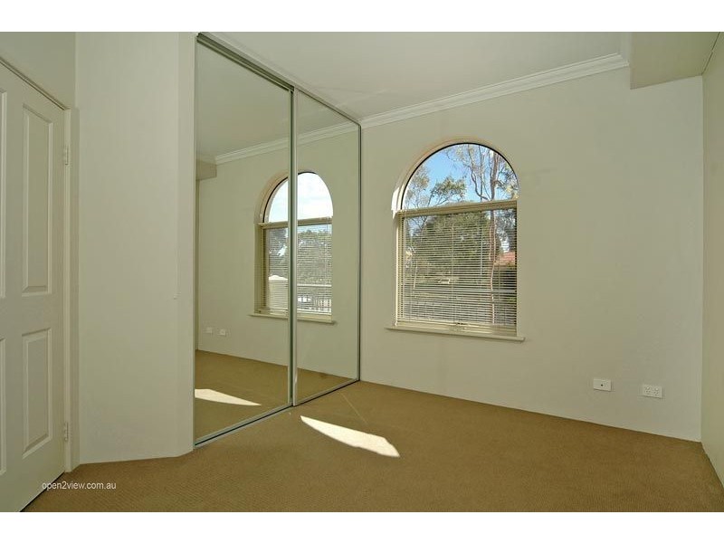18/101 Grand Boulevard, Joondalup WA 6027