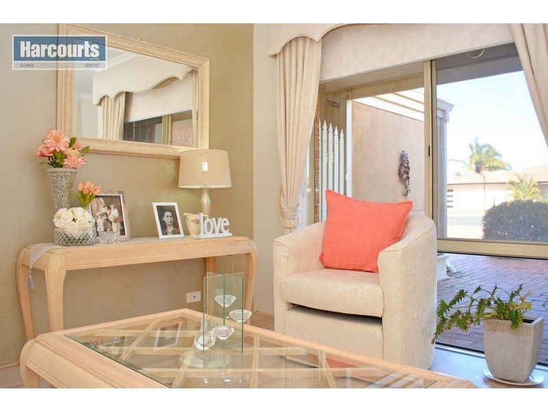 39 Selkirk Drive, Kinross WA 6028