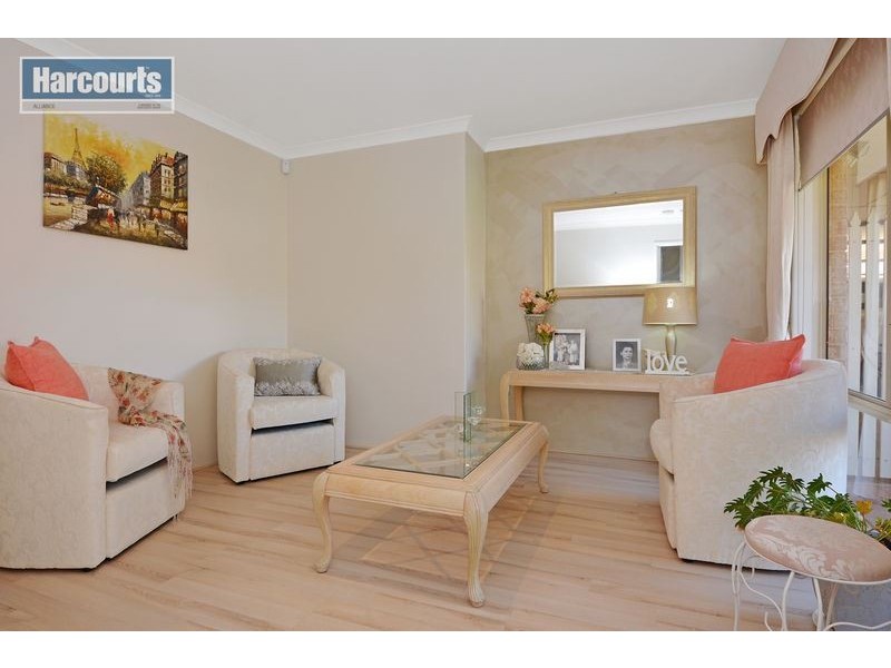 39 Selkirk Drive, Kinross WA 6028