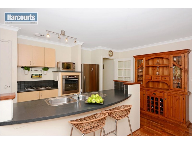 19 Bonnyrigg Pass, Kinross WA 6028