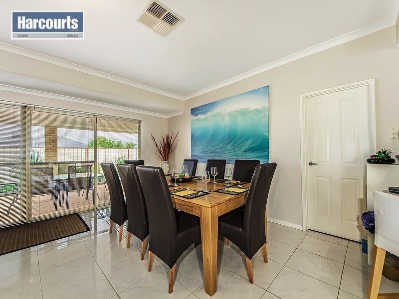 18 Colwyn Loop, Tapping WA 6065